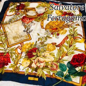 Salvatore Ferragamo サルヴァトーレフェラガモ レディース 女性 スカーフ 大判 大判スカーフ ネイビー 紺 エレガント 素敵 綺麗 86×86