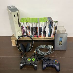 A4125【動作未確認】 X Box 本体 HDD60GB コントローラー x 2 ソフト 他