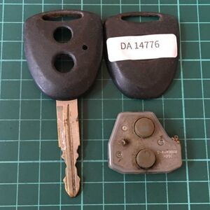 DA14776 ランプ点灯無し ダイハツ 純正 キーレス ムーヴ タント ミラ ミライース ミラココア ブーン スバル ステラ等 黒ボタン 2ボタン