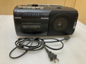 HY2826 SONY CFM-10 ラジオカセットレコーダー ソニー 電源コード付き　テープ再生／早送り／巻き戻しOK 現状品　0711