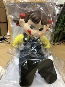 ［中古］Denim PEKO 不ニ家洋菓子　デニム衣装ペコ　おすわりペコちゃん　人形　②