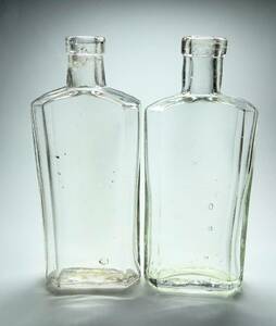 古いガラス瓶　食用椿油　レトロボトルコレクション