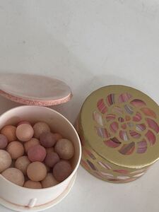 GUERLAIN ゲラン メテオリット ビーユ 8g FRESH PINK フレッシュピンク　残量たっぷり　フェイスパウダー　ミニサイズ　定形外は220円 ⑤