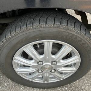 weds 13インチ　100 4穴　インセット45 　BRIDGESTONE BLIZZAK VRX 155／65r13 4本