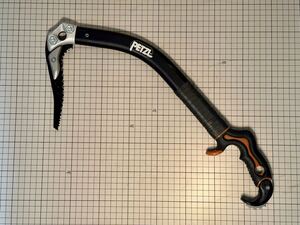 ピッケル②『PETZL NOMIC』ペツル ノミック アイスピッケル アイスアックス ピオレ クライミング 登山 雪山 氷斧 pickel スノー snow 