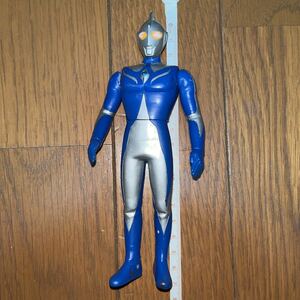 ウルトラマン コスモス　ルナモード　ソフビ　旧サイズ