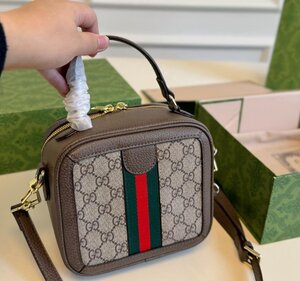 GUCCI　レディースバッグ　グッチ　ハンドバッグ　ショルダーバッグ　カジュアル　肩掛け可能　Ophidia　オシャレ　1000円～