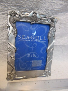 X’masプレゼント SEAGULL FINE PEWTER 3.5 ×5in(12.5 × 9 cm)自立式写真立PF149 未使用 CANADA土産 お子様・孫の写真飾り元気をもらう