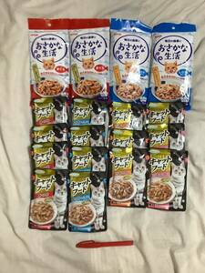 希望色変更可要連絡　猫餌　Aおさかな生活　60g 3食入赤2青2計4(12食)とDくらしのベスト70g 赤4青4朱3桃3(14食)計26食送料負担別出　2025年