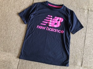 ★new balanceニューバランスロゴTシャツ130★紺