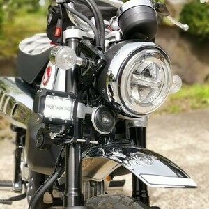 ☆バイクLEDフォグランプ☆マキタバッテリー仕様☆配線不要！簡単ポン付け！☆ホンダモンキー125、ダックス、ハンターカブ、クロスカブ等に