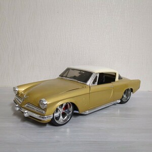 Maisto 1/18 Studebaker Starliner 1953 スチュードベーカー アメ車 クラシック ダイキャスト ミニカー スチュードベイカー