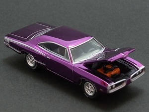 ☆☆日曜夜☆ルース☆1970 DODGE SUPER BEE☆INCLUDES EXCLUSIVE GRIP CLIP☆HOLIDAY CLASSICS 2006☆JOHNNY LIGHTNING☆1/64