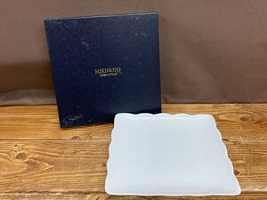 【Y8-4080】未使用 MIKIMOTO ミキモト プレート 1枚 角皿 ホワイト系 白系 シンプル 東京引取可【千円市場】