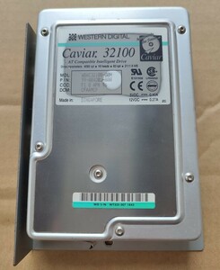 ジャンク品　WESTERN DIGITAL Caviar 32100 2.1GB E-IDE接続 ウェスタンデジタル HDD wdac32100-00h マウンター付