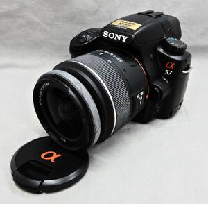 【USED品】 SONY α37 / ソニー デジタル一眼レフ SLT-A37 ＋ DT 3.5-5.6/18-55 SAM ＋ 4.5-5.6/75-300 1.5m/4.9ft MACRO