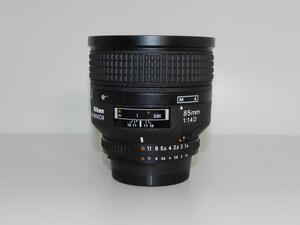 Nikon AF NIKKOR 85mm F1.4D レンズ(中古良品)