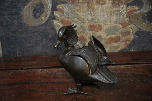 唐物　古銅製鴨形香炉　中国美術