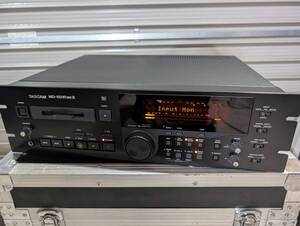 TASCAM　MD801MKII(MDディスクが入らない）