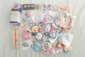 P00】アイカツ キラッとプリチャン 他 グラス ピンバッジ 他 まとめ大量グッズセット品