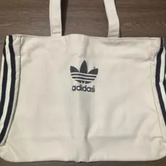 adidas トートバッグ クリーム色