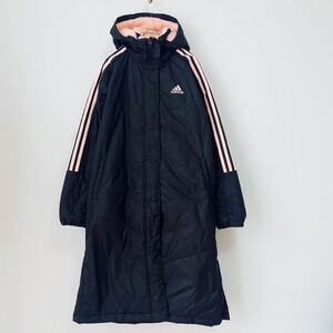 美品adidasアディダス裏ボア中綿入り150cmロング丈 ベンチコート背中ビッグロゴ フルジップ フード付き ピンク防寒ブラック上着アウター黒