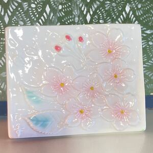 高井進 陶板 12x15cm 桜模様 春 陶芸 焼き物 陶器皿 桜の飾り板 さくら プレート ピンク 上越市の木 新潟 壁飾り オブジェ 花絵 縁起物 R49