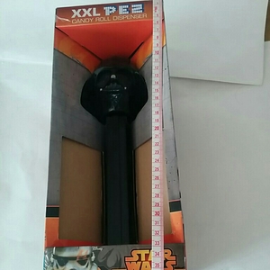 ペッツ　スターウォーズ　ダースベイダー　XXL PEZ 