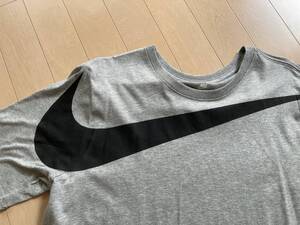 デッドストック！NIKE ビッグスウォッシュ Tシャツ グレーM ナイキ メンズ 新品未使用