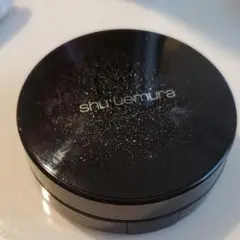 クッションファンデーション　shu uemura