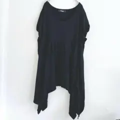 1126【イーセンセーション】黒　半袖レーヨンフリルTシャツ