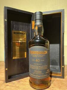 ベンロマック 40年　スコッチウイスキー