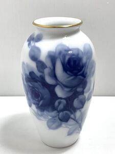 OKURA CHINA 花瓶ブルーローズ 陶器 フラワーベース 金彩 中古