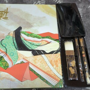 カネボウ化粧品　　甦　花宴　　日本美　創業１００週年記念　漆　蒔絵　未使用品もあり　人間国宝