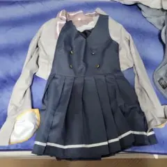 ロシデレ　アーリャ　制服