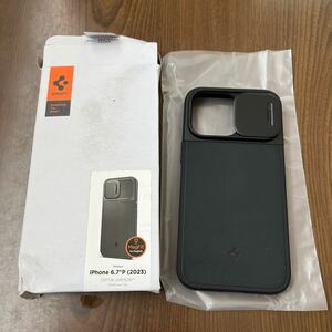 606a1401☆ Spigen iPhone 15 Pro Max ケース Magsafe対応 カメラレンズ保護 オプティック・アーマー・マグフィット ACS06599 (ブラック)