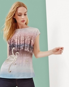 新品 TED BAKER スワンプリント トップス ラメ 絵画 白鳥 鳥柄 カットソー Ｔシャツ