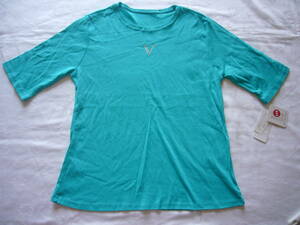 新品　ビジュー付き　半袖　Tシャツ　五分袖　ターコイズブルー　日本製　綿１００％