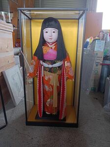 市松人形　◆　大きな人形　◆　縦86㎝　【保管　倉庫】