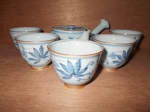 【 有田焼　未使用 】 有田　慶四郎　急須・湯呑　煎茶揃い　:　茶器　急須　煎茶　湯呑　５客セット