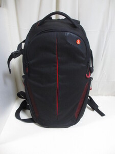 manfrotto　マンフロット PRO LIGHT BACKPACK REDBEE-310　MB PL-R-310　カメラバッグ　１点