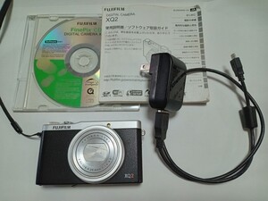 フジフィルム富士　XQ2 訳あり品　説明書付き　シルバー　1200万画素機