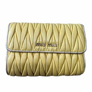 MIU MIU マテラッセ レザー 折り畳み ジップ 財布 ミュウミュウ miumiu 二つ折り 二つ折り財布 wallet case 