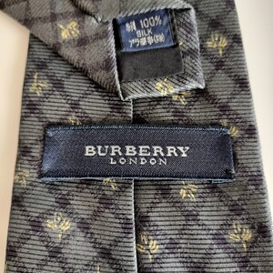 BURBERRY LONDON (バーバリーロンドン)グレー格子柄葉っぱホースロゴネクタイ