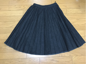 peyton place 　ペイトンプレイス　グレー　ウールプリーツスカート　裾刺繍　サイズ９号　ファイブフォックス　日本製