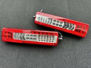 1円～! 汎用 LEDテール 左右セット クオン ボルボ タイプ 12-24V トラックテール 新品 LED　UD