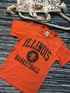 美品 FRUIT OF THE ROOM アメリカ イリノイ州 ILLINOIS イリノイ大学 バスケット ボールクラブ 高品質コットン 半袖Tシャツ sizeS