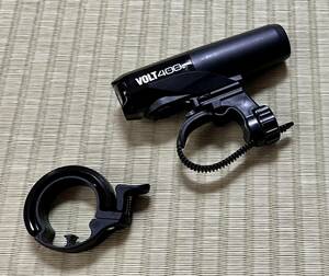 「中古・美品」 CATEYE ヘッドライト VOLT400 + KNOG ベル