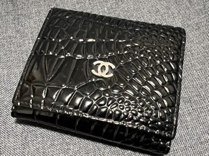 CHANEL　シャネル　財布　 二つ折り　ブラック　レディース　中古