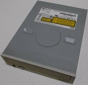 中古品 Hitachi-LG Data Storage GCR-8401B ATAPI(IDE)接続CD-ROMドライブ 現状品